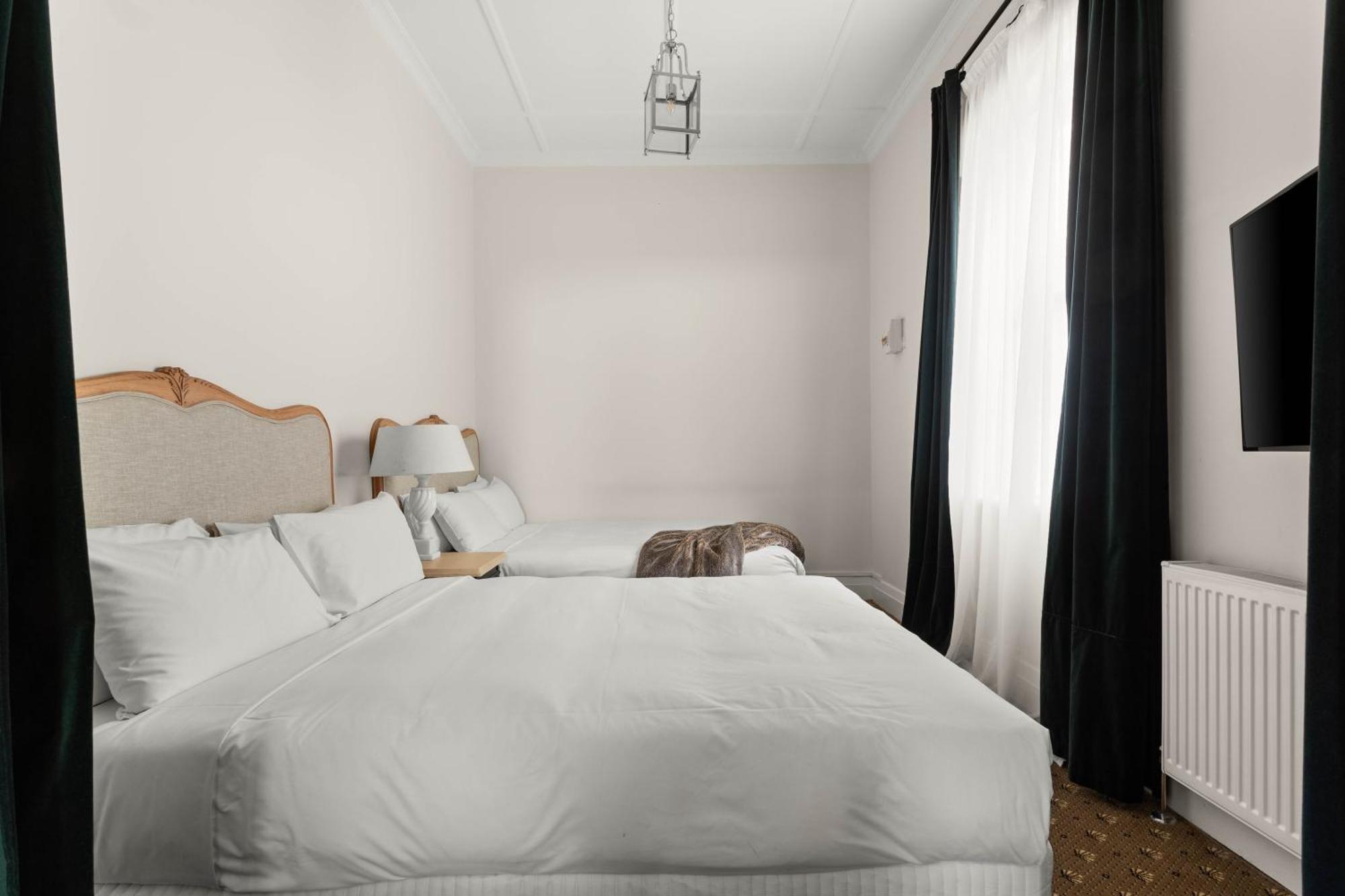 The Robertson Hotel מראה חיצוני תמונה