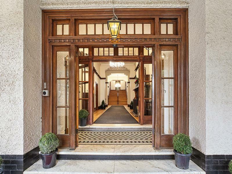 The Robertson Hotel מראה חיצוני תמונה